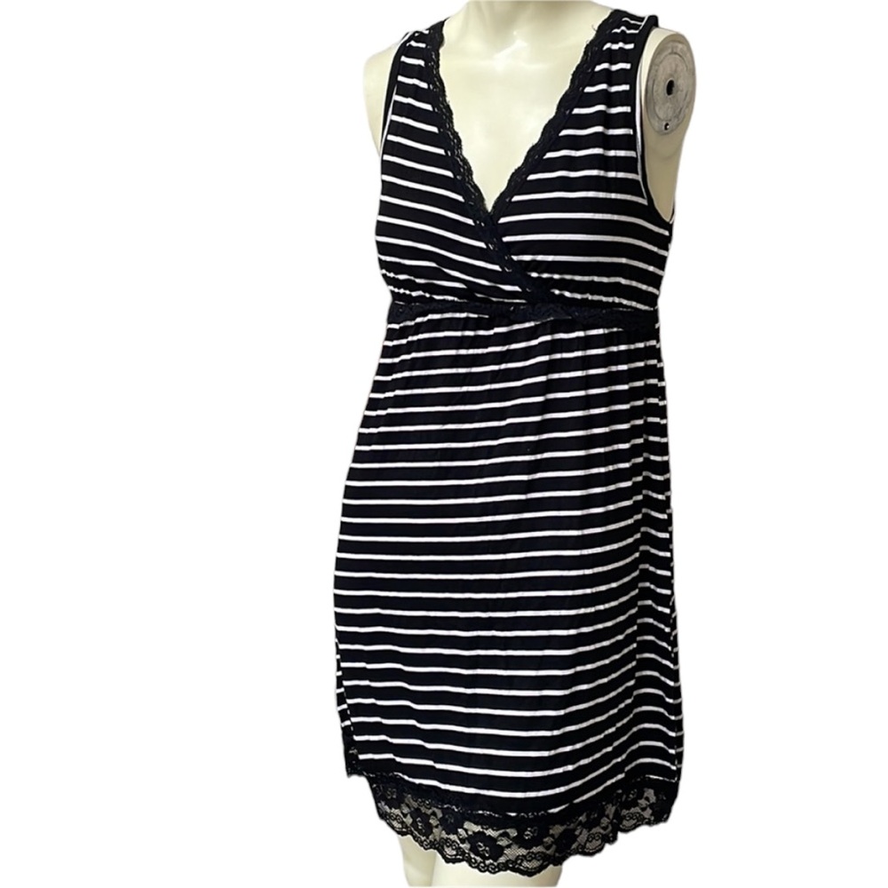Pregnancy to parenting ( nursing dress )